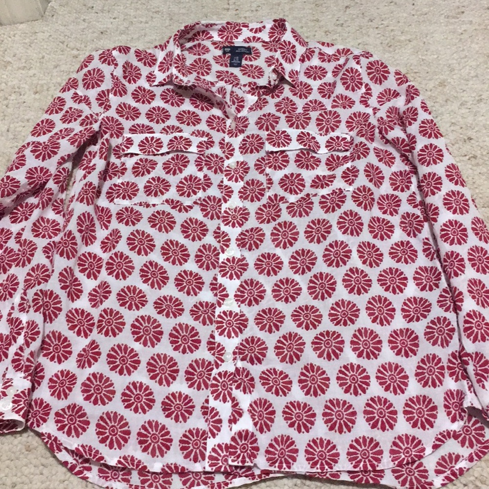 Gap long sleeve sheer button down